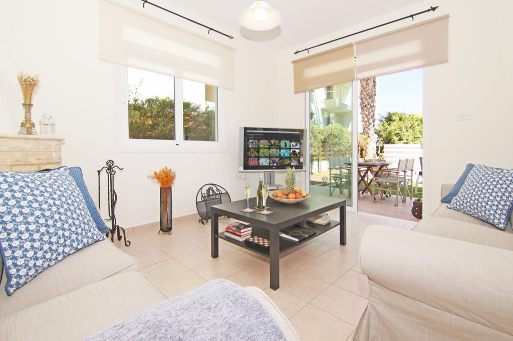 Villa Celine Protaras Exterior photo